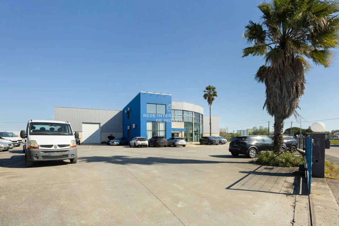 Armazém para Venda em Aveiras de Cima Foto 10