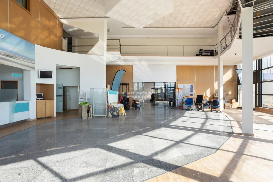 Armazém para Venda em Aveiras de Cima Foto 20