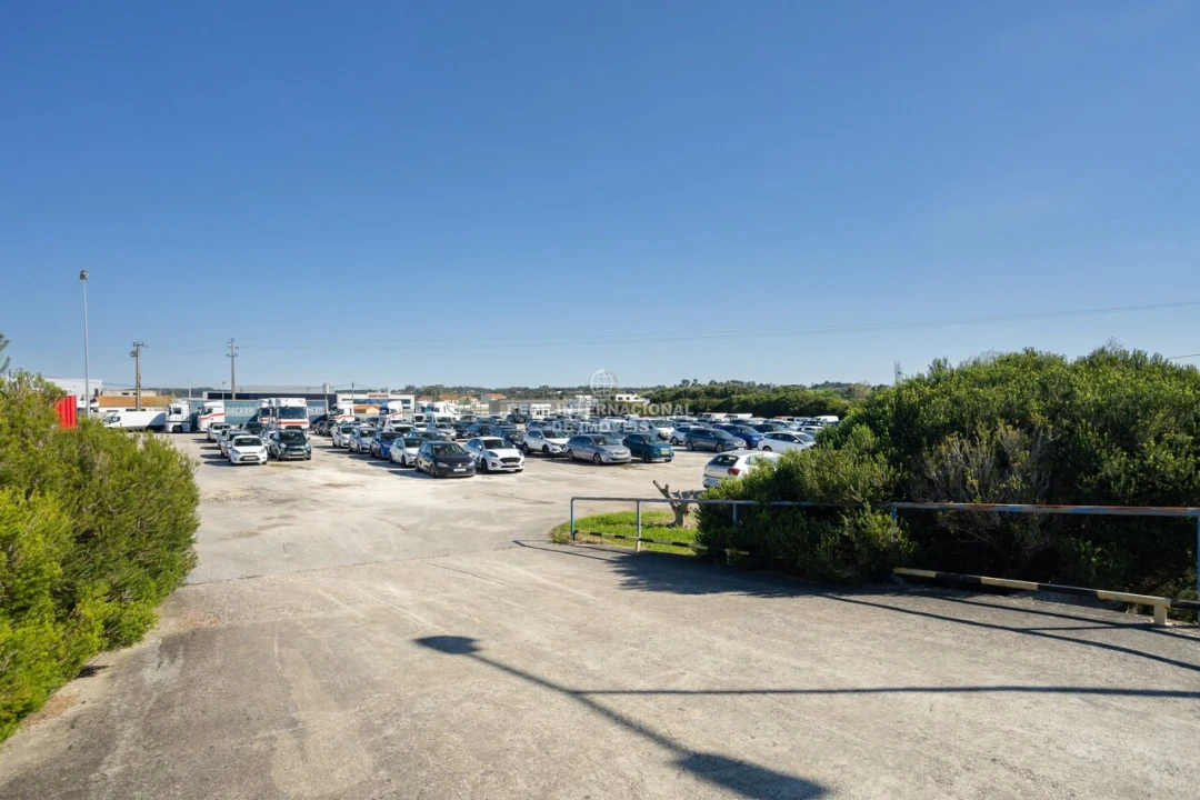 Armazém para Venda em Aveiras de Cima Foto 5