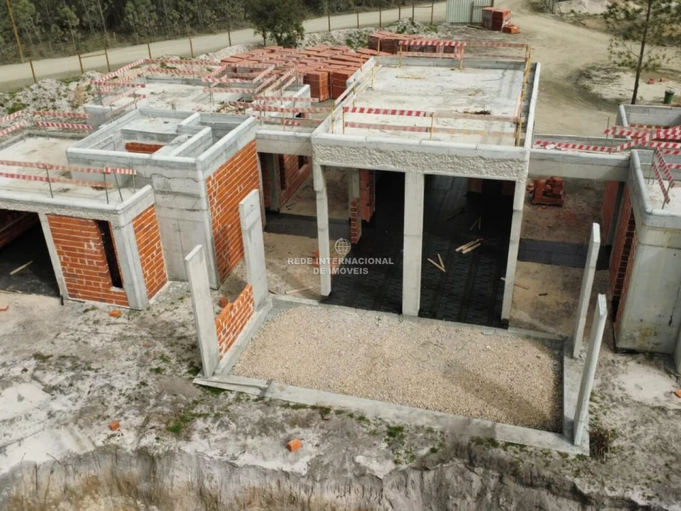 Moradia T4 para Venda em Grândola e Santa Margarida da Serra Foto 2