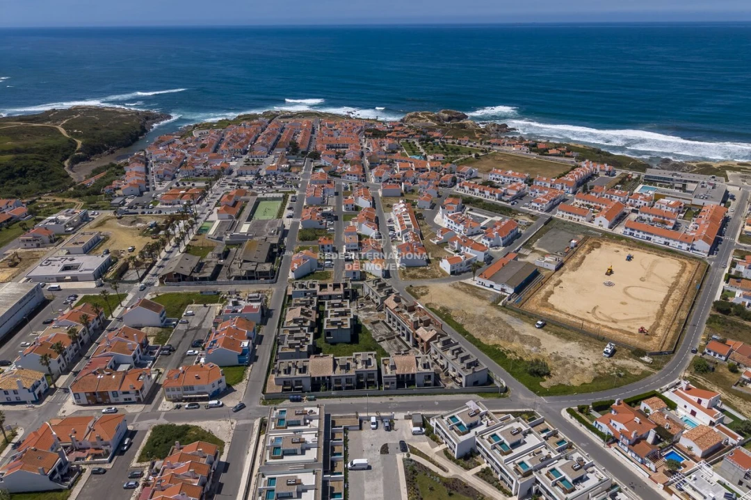 Apartamento T3 para Venda em Porto Covo Foto 9