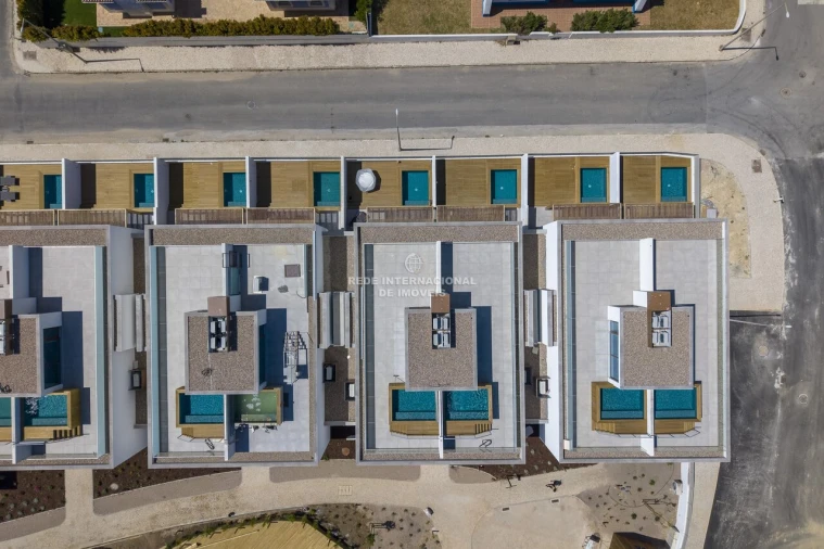 Apartamento T3 para Venda em Porto Covo Foto 13