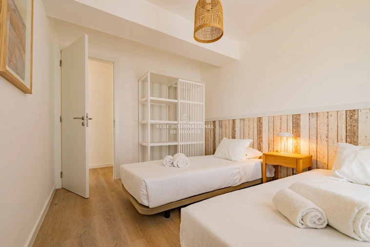 Apartamento T2 para Venda em Porto Covo Foto 11