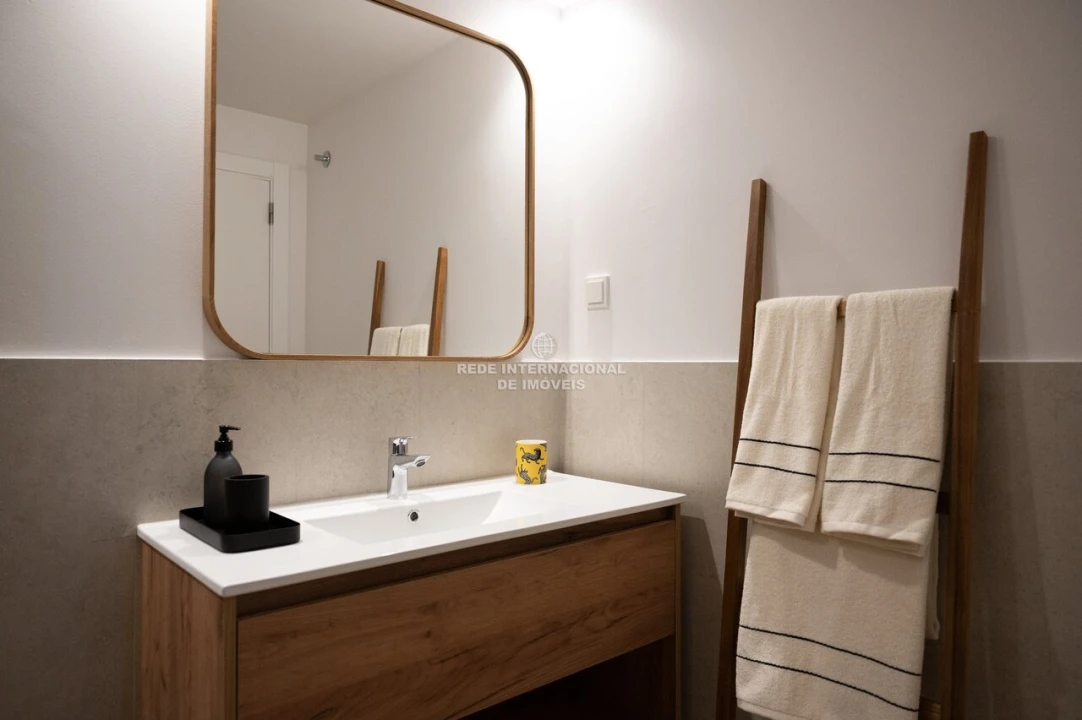 Apartamento T3 para Venda em Santo António dos Cavaleiros e Frielas Foto 21