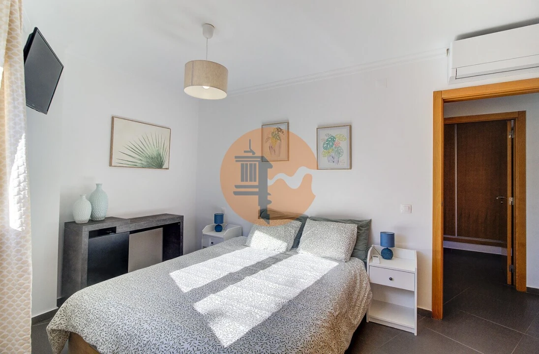 Apartamento T2 para Venda em Vila Real de Santo Antonio Foto 6