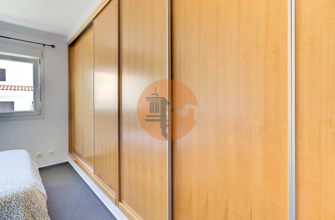 Apartamento T2 para Venda em Vila Real de Santo Antonio Foto 8