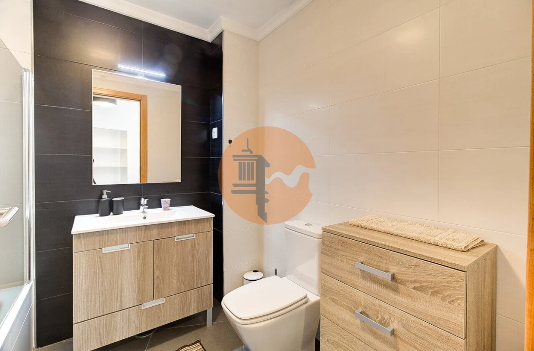 Apartamento T2 para Venda em Vila Real de Santo Antonio Foto 10