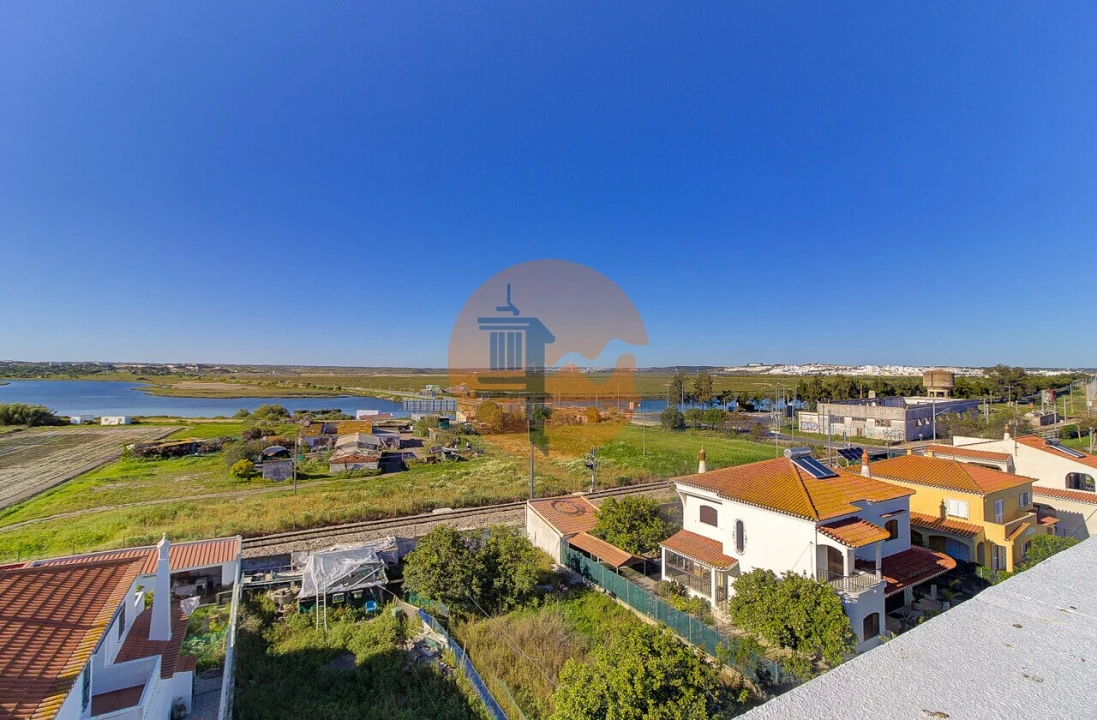 Apartamento T2 para Venda em Vila Real de Santo Antonio Foto 2