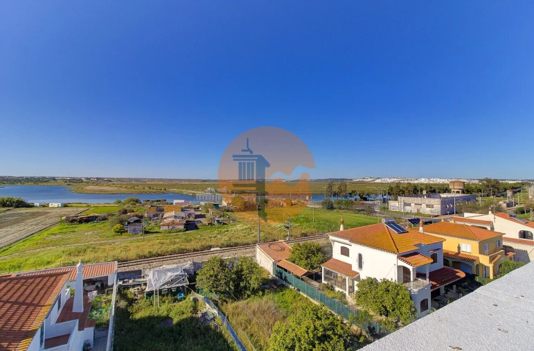 Apartamento T2 para Venda em Vila Real de Santo Antonio Foto 2