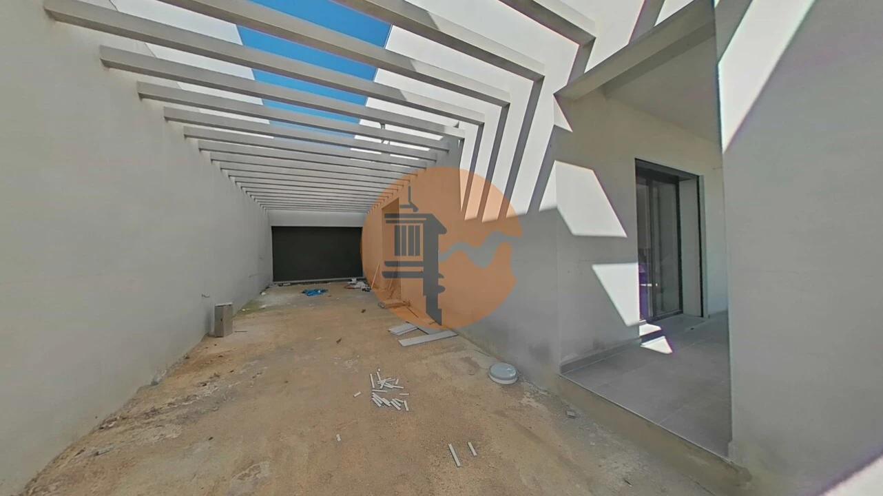 Moradia T4 para Venda em Altura Foto 2