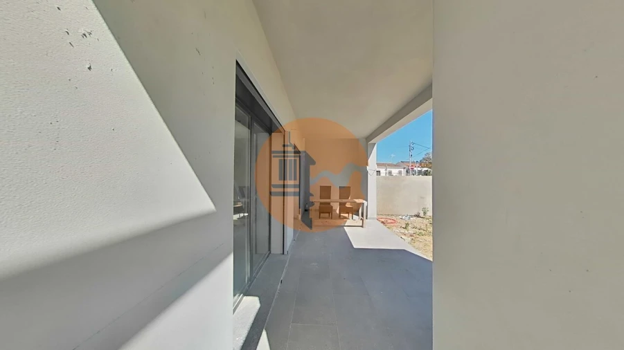 Moradia T4 para Venda em Altura Foto 9