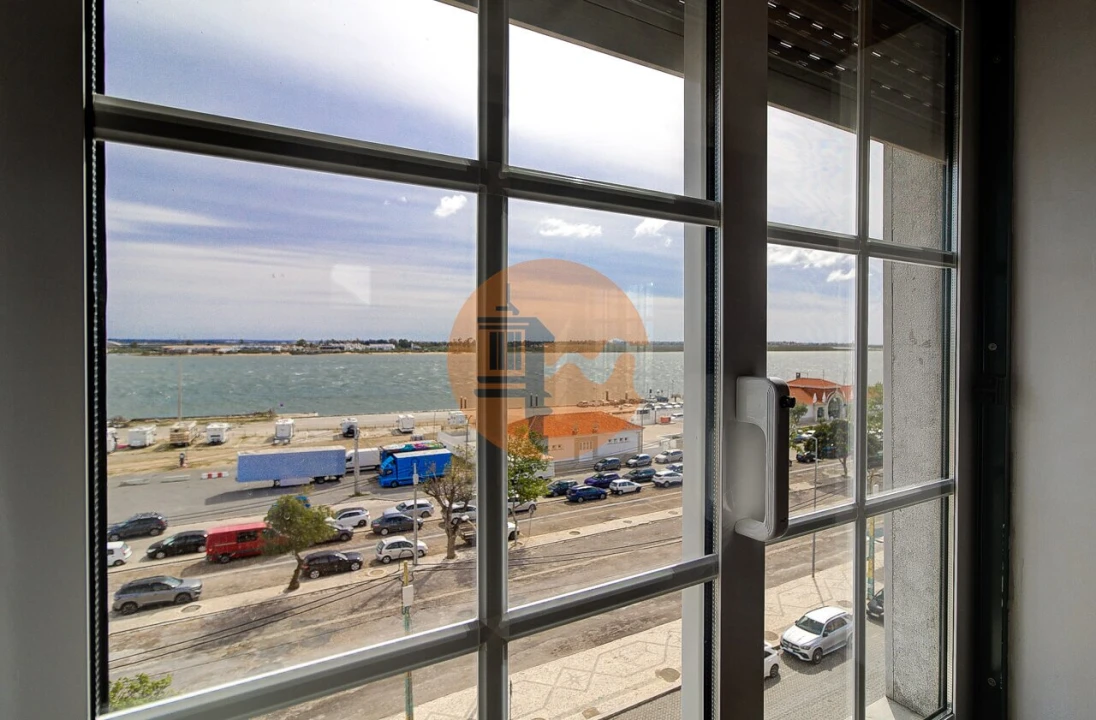 Apartamento T2 para Venda em Vila Real de Santo Antonio Foto 2