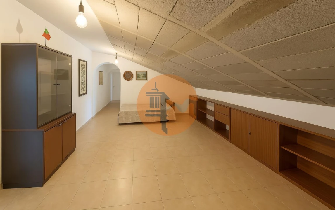 Moradia T3 para Venda em Cachopo Foto 10