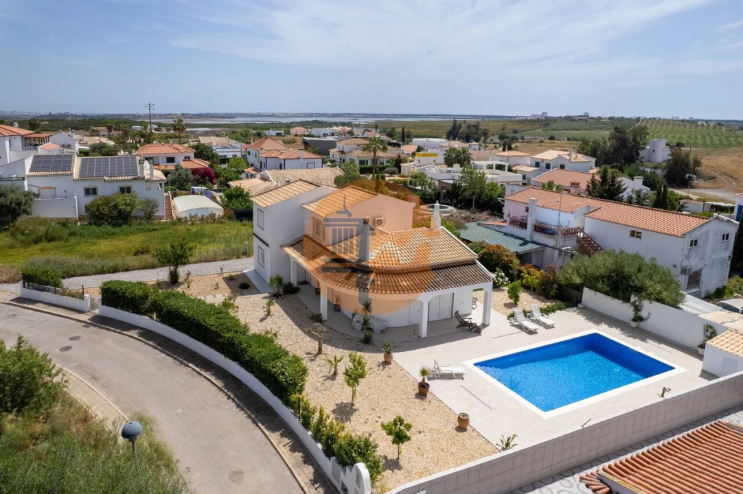 Moradia T3 para Venda em Castro Marim Foto 1