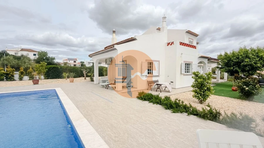 Moradia T3 para Venda em Castro Marim Foto 2