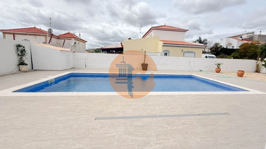 Moradia T3 para Venda em Castro Marim Foto 3