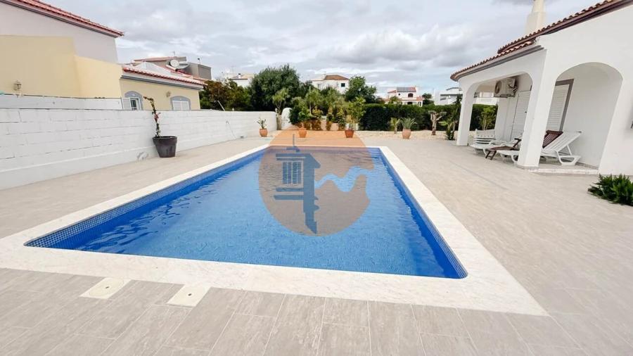 Moradia T3 para Venda em Castro Marim Foto 10