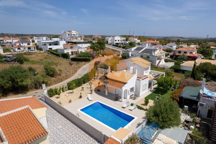 Moradia T3 para Venda em Castro Marim Foto 11
