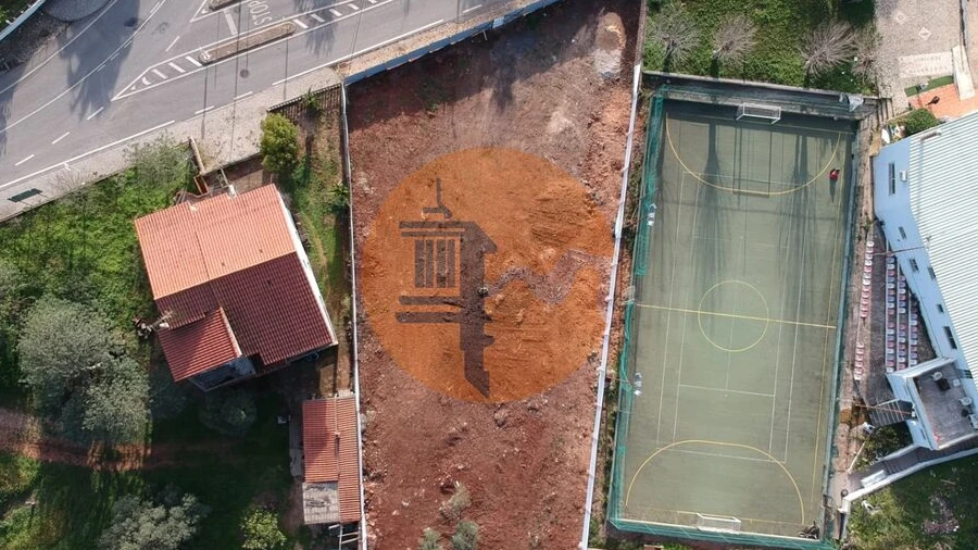 Terreno para Venda em Querença, Tôr e Benafim