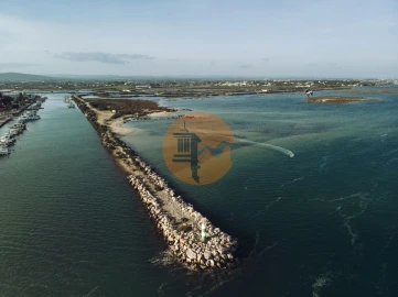 Moradia T3 para Venda em Moncarapacho e Fuseta