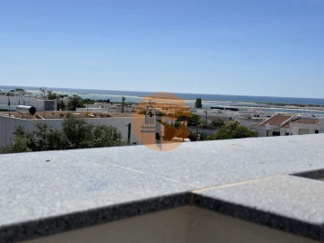 Moradia T3 para Venda em Moncarapacho e Fuseta