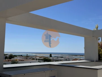 Moradia T3 para Venda em Moncarapacho e Fuseta