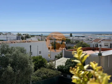 Moradia T3 para Venda em Moncarapacho e Fuseta