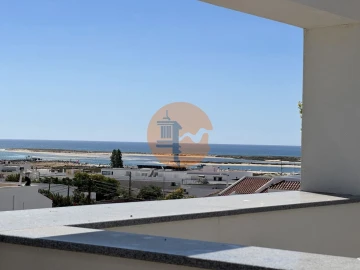 Moradia T3 para Venda em Moncarapacho e Fuseta