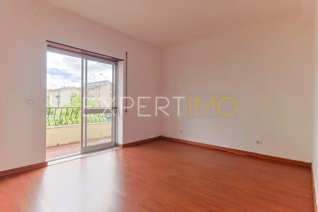 Apartamento T2 para Venda em Eiras e São Paulo de Frades Foto 1