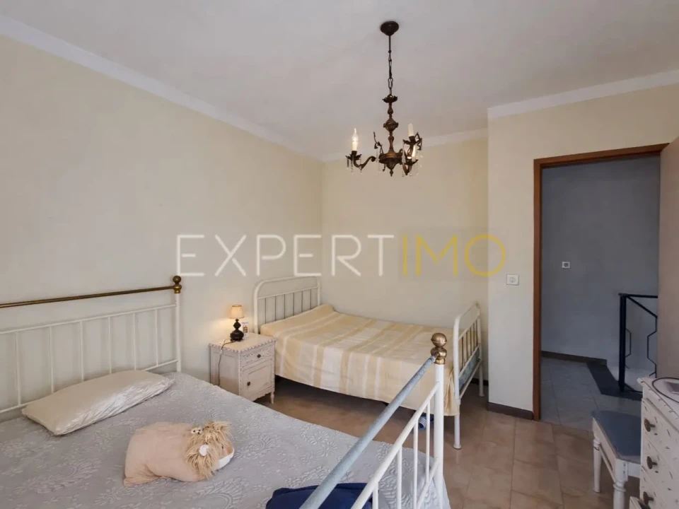 Moradia T5 para Venda em São João da Boa Vista Foto 8