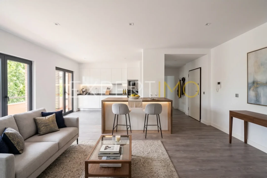 Apartamento T3 para Venda em Pinhal Novo Foto 1