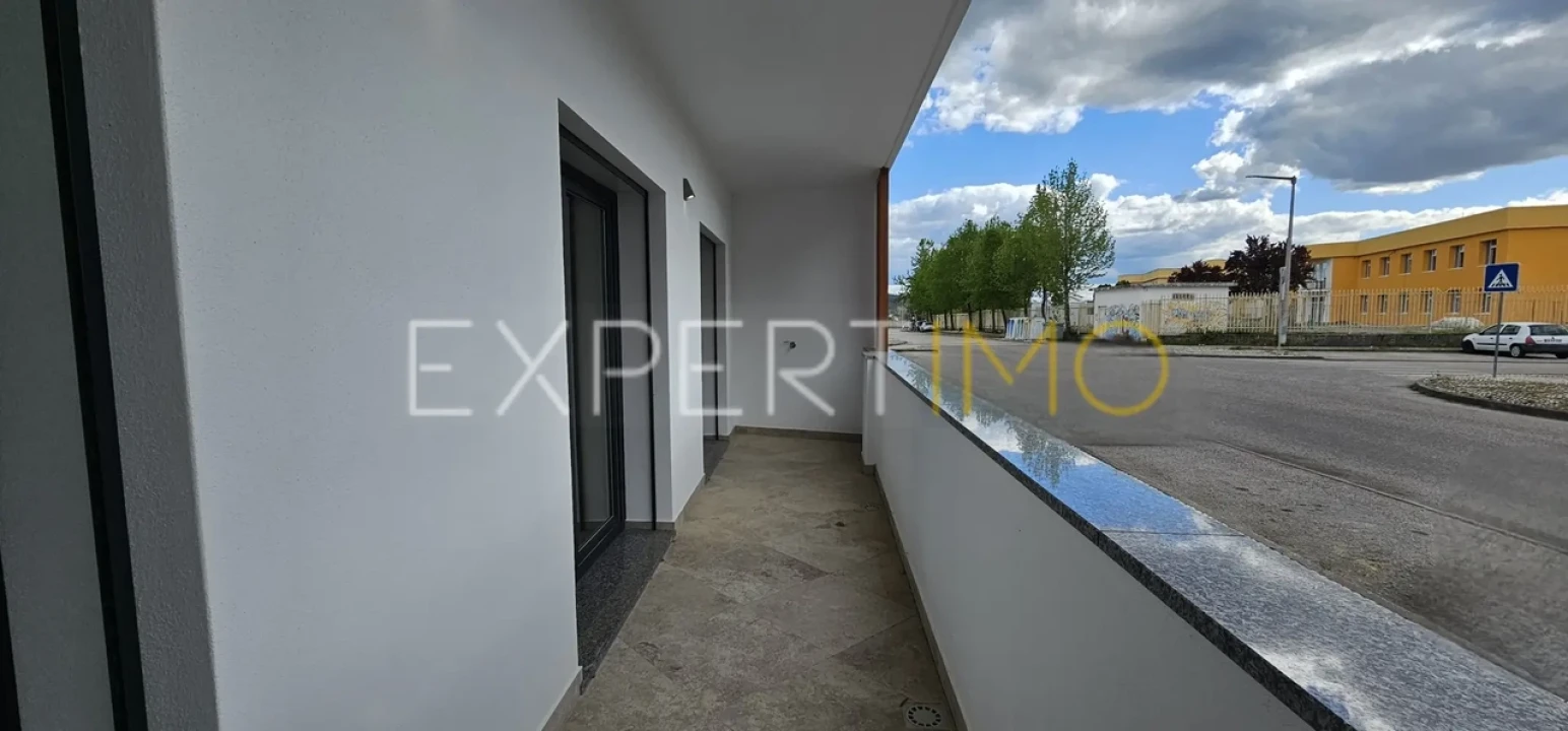 Apartamento T4 para Venda em Pombal Foto 16