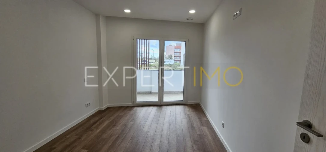 Apartamento T4 para Venda em Pombal Foto 14