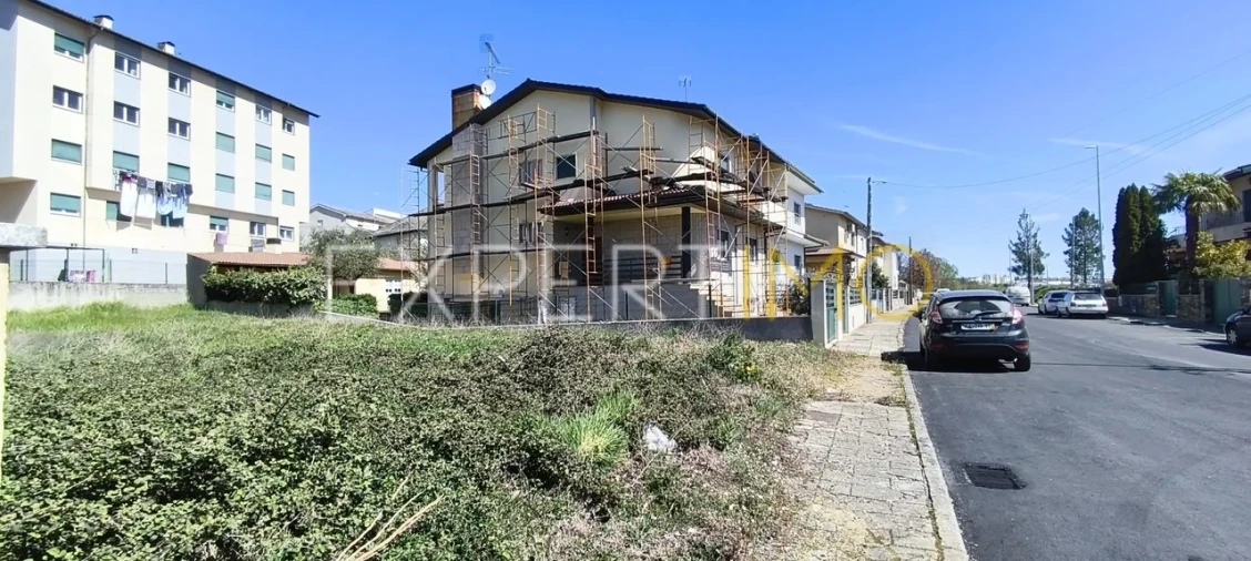 Terreno para Venda em Sé, Santa Maria e Meixedo Foto 4