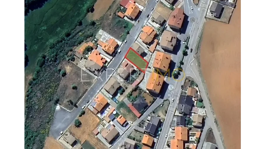 Terreno para Venda em Sé, Santa Maria e Meixedo