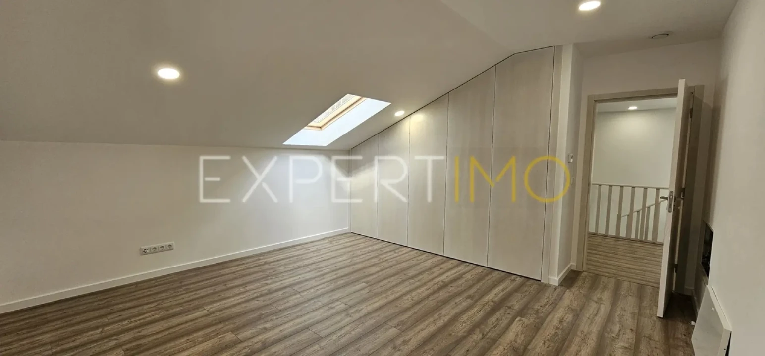 Moradia T4 para Venda em Pombal Foto 17