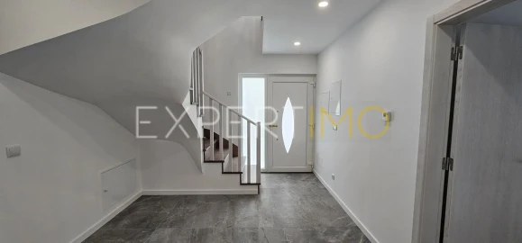 Moradia T4 para Venda em Pombal