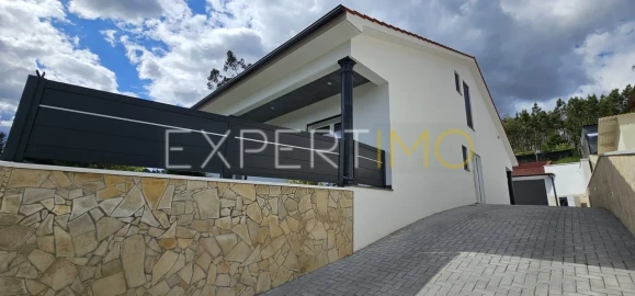 Moradia T4 para Venda em Pombal