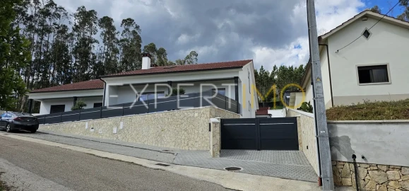 Moradia T4 para Venda em Pombal