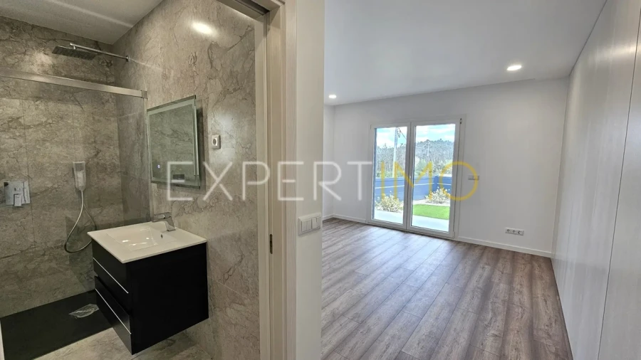 Moradia T4 para Venda em Pombal Foto 8