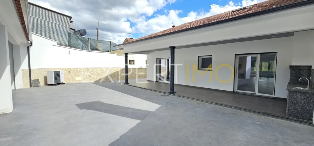 Moradia T4 para Venda em Pombal Foto 21