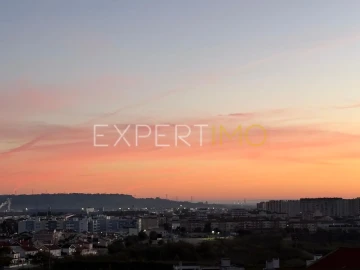 Apartamento T2 para Venda em Carregado e Cadafais