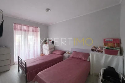 Apartamento T2 para Venda em Carregado e Cadafais