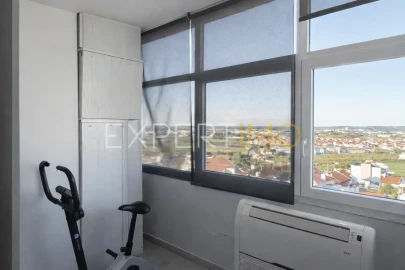 Apartamento T2 para Venda em Carregado e Cadafais