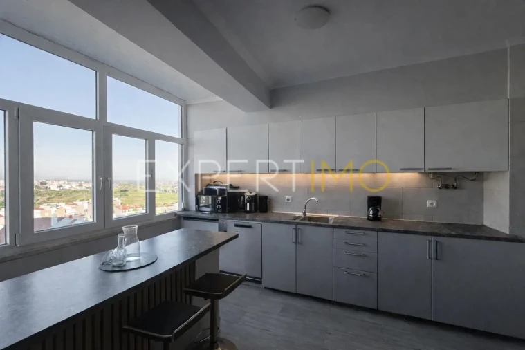 Apartamento T2 para Venda em Carregado e Cadafais Foto 6