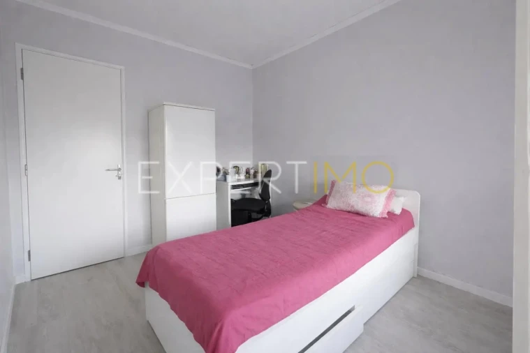 Apartamento T2 para Venda em Carregado e Cadafais Foto 8