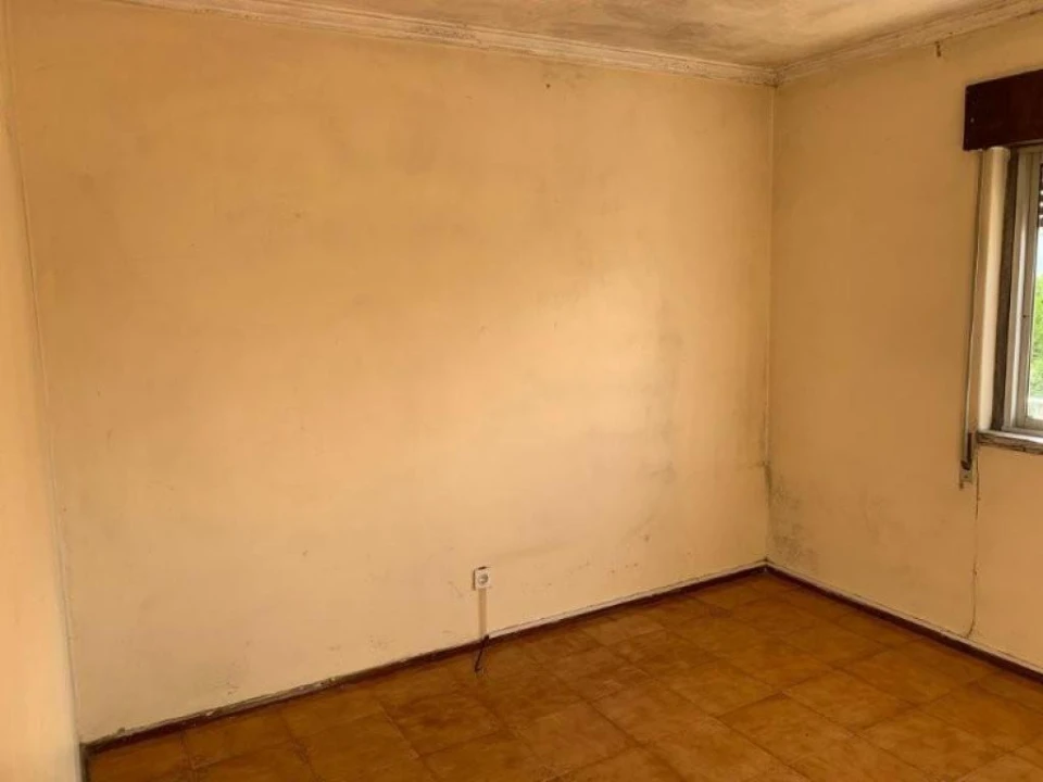 Apartamento T2 para Venda em Vila Nova da Rainha Foto 10