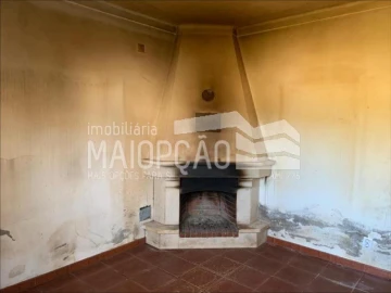 Moradia T2 para Venda em Coruche, Fajarda e Erra