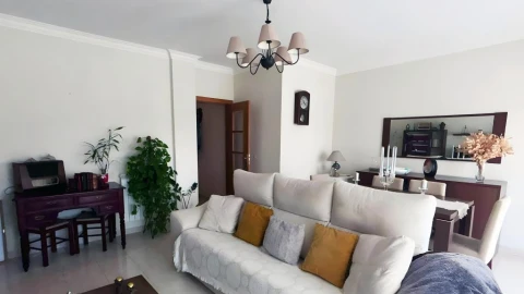 Apartamento T3 para Venda em Marvila, Ribeira Santarém, São Salvador, São Nicolau