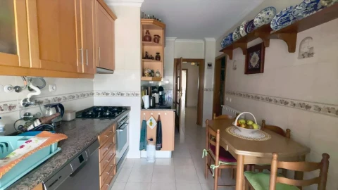 Apartamento T3 para Venda em Marvila, Ribeira Santarém, São Salvador, São Nicolau